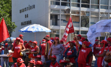 Fitratelp participa, em Brasília, de ato público em frente ao Ministério da Fazenda