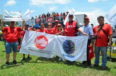 Brasília 30/10/2019  - Fitratelp participa de manifestação na Esplanada dos  Ministérios